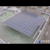 自家屋頂裝太陽能板　明年起政府補助40%建置費用