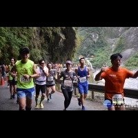 邊跑邊體驗太魯閣峽谷風光　太魯閣峽谷馬拉松開跑