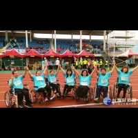 慈善公益馬拉松　小兒麻痺患者參與競賽