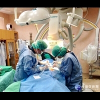 雙高難度微創手術同時施行　台大新竹成功救治86歲老翁