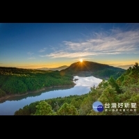 太平山最美的冬陽　望洋山湖景日出美極了