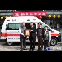 提升緊急救護品質　蘆洲忠義廟捐贈新北救護車