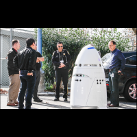 【人機大戰】遭控歧視街友 舊金山巡邏用機器人慘遭「解雇」