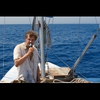 《獨帆之聲》場景神還原金獎影帝漂流汪洋：「因此愛上航海」