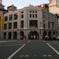 金石堂城中店6月底即將熄燈！那個時代，重慶南路「書店一條街」，曾是國家文化重鎮的象徵...