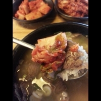 『首爾建大美食牛骨湯나주곰탕』--韓國媳婦凱莉之料理女王