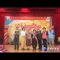 五月耀慈暉　大里公所表揚40位模範母親