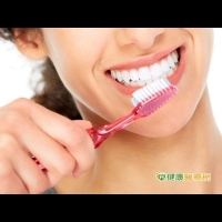 刷牙習慣不正確　恐造成敏感性牙齒