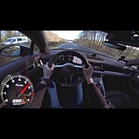 【影片】通電更會跑？Porsche Panamera Turbo v.s Turbo S E-Hybrid 無限公路加速對決
