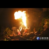 光雕奇幻秀、火焰舞　六福村遊樂設施變表演舞台