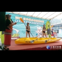 日管處推水上新玩法　獨木舟、立式划槳徜徉日月潭風光