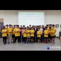 蘇台青少年科技創意創新大賽　蘭潭國中科技隊仿生機器人賽奪冠