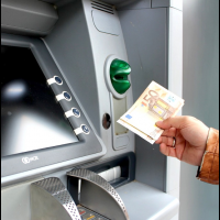 俄羅斯律師呼籲，政府應退回被扣押的加密貨幣ATM！