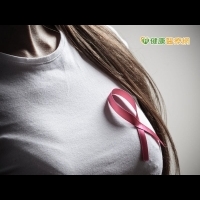 乳癌復發腫如火山　新療法助她恢復乳房面貌