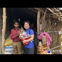 游美雲從受助者轉為資助者　前往印度探訪資助兒童