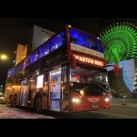 你沒搭過的最潮FUN巴士在台北？！再與美麗直播主與電競Coser互動超High