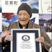 113歲全球最高齡男性過世，生前喜愛泡溫泉