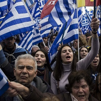 雅典爆發示威衝突，6萬希臘人抗議馬其頓改名