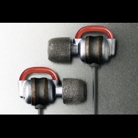 音茶樂發表新版限量耳機 Flat-4 楓 III ，採全新奈米纖維振膜