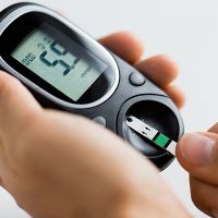 糖尿病患血糖控制 控高不控低一樣要人命