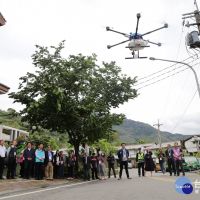 交通部阿里山鄉無人機物流飛行測試　15分鐘完成抗蛇毒血清運送