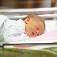 新生兒若出現這5症狀 恐為黃疸須盡速就醫