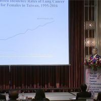 陳建仁出席演講 分享台灣癌症成就挑戰