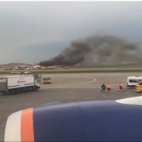 俄羅斯客機急降起火 至少41人罹難