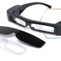 Epson推「行動AR眼鏡」 價格親民還能連接手機驅動