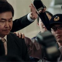 《鏡子森林》飾演議長 賀一航最後遺作
