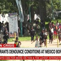 非法移民滯留墨西哥邊境 哭訴被移民中心「不當對待」