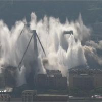 義大利高架橋因大雨崩塌 爆破拆除僅存橋墩