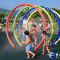 暑假蹓小孩好去處　北市大佳河濱公園共融遊戲場開放