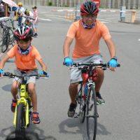 OS桑阿松帶9歲兒主持親子節目《出發騎幻島》　單車環島前加強體能訓練「每天走一萬步」