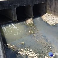 打擊污染不法　新北桃園聯手破獲豆干廠排放廢水