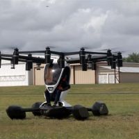 美國廠商研發個人飛行器 外形如大型無人機
