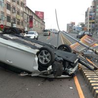 彰化醫師奔救病患 失控車禍受傷