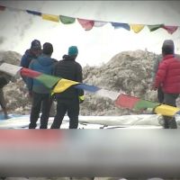 聖母峰登山客魂斷意外頻傳 尼泊爾祭條款禁新手上山