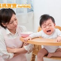 寶寶哭鬧不停好煩惱 哭了該立刻安撫嗎？