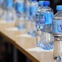 舊金山機場不再供應一次性塑膠瓶裝水