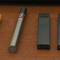 美傳電子煙致死案例 密西根州禁售有口味電子煙