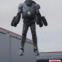 Discovery《亞當的超狂工作室》用3D列印拼250片鈦金屬組「真實版鋼鐵人」
