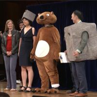 袋熊便便為什麼是方形？台灣科學家再抱搞笑諾貝爾獎