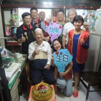 臺北市榮民服務處祝賀楊立仁老先生100歲壽辰