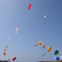 國慶日澎湖風箏齊飛揚　賴峰偉：明年擴大舉辦國際風箏賽