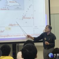 傳達灰面鵟鷹保育觀念　日本專家久貝勝盛受邀至長榮大學經驗分享