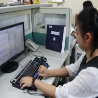 視障女孩考取公職  中市勞工局職務再設計協助工作