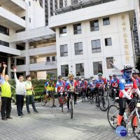 不倒騎士單車環台抵台南　分享抗癌心路歷程