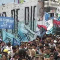 南美洲不平靜！玻國總統下台 智利民眾續抗議