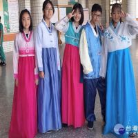 大里光正國中和韓國榮光女中結姊妹校　35位韓國師生來訪 